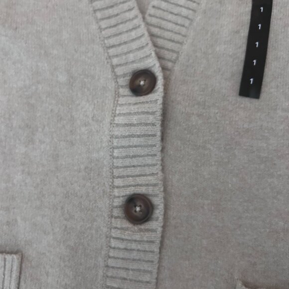 NWT Torrid Vegan Cashmere Boyfriend Cardigan V-Neck Sweater Size 1X 14-16 NEW - Picture 4 of 12